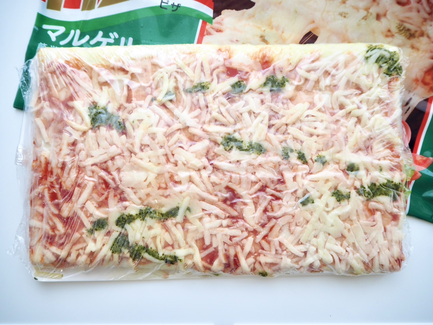 オーブンでそのまま焼けるピザ マルゲリータ
商品写真